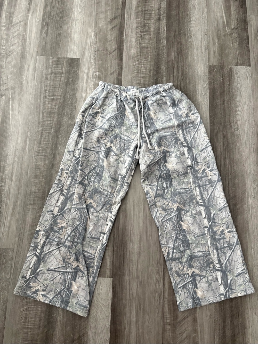 Women’s Gray Camouflage Drawstring Joggers